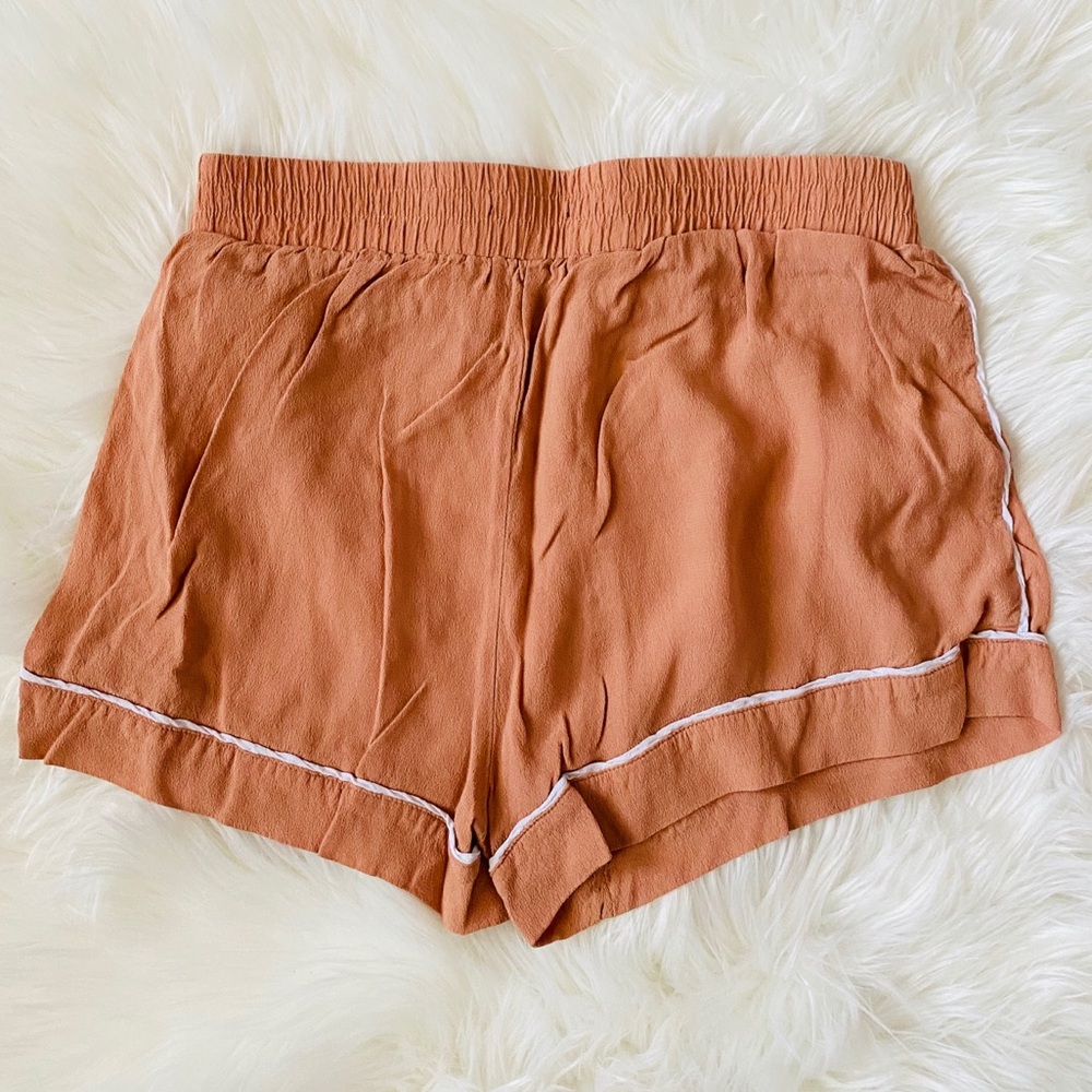 2/ $15 Forever 21 // Soft Orange Shorts - Picture 3 of 7